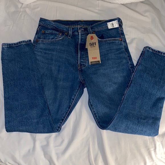 Levi Skinmy Jeans - Picture 1 of 5